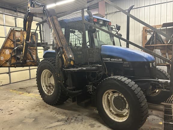Image of New Holland TS110 equipment image 2