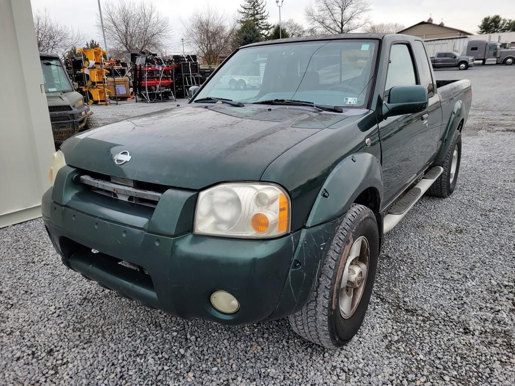 2001 Nissan Frontier Equipment Image0