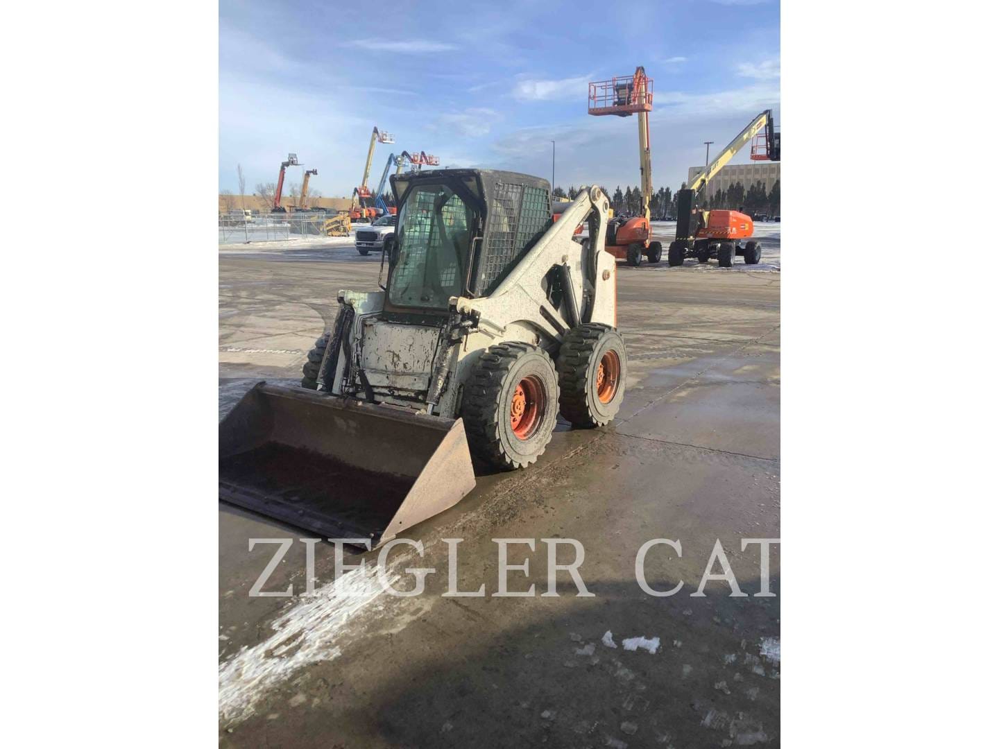 2001 Bobcat 873 Equipment Image0