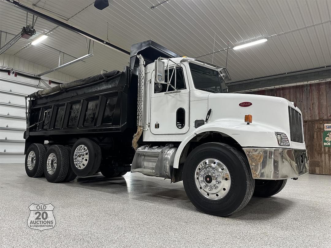 Image of Peterbilt 330 Primary image