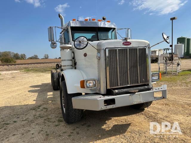 Image of Peterbilt 357 equipment image 3