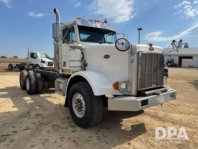 Image of Peterbilt 357 equipment image 4