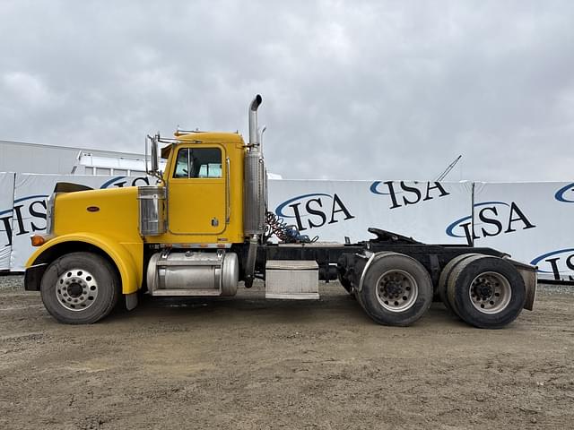 Image of Peterbilt 378 equipment image 1