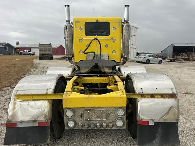 Image of Peterbilt 378 equipment image 3