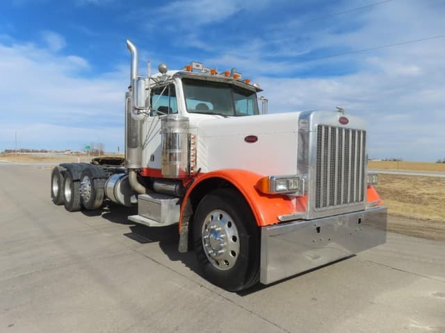 Image of Peterbilt 379 equipment image 3