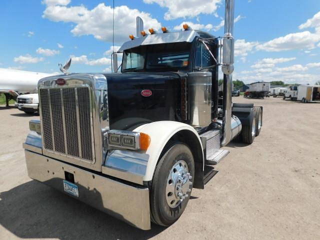 Image of Peterbilt 379 Primary image