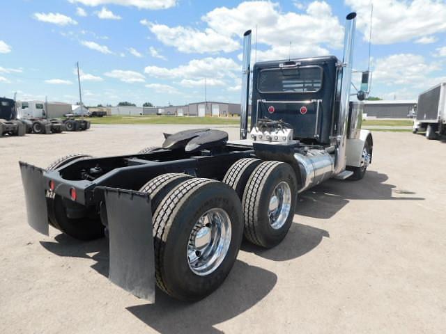 Image of Peterbilt 379 equipment image 3