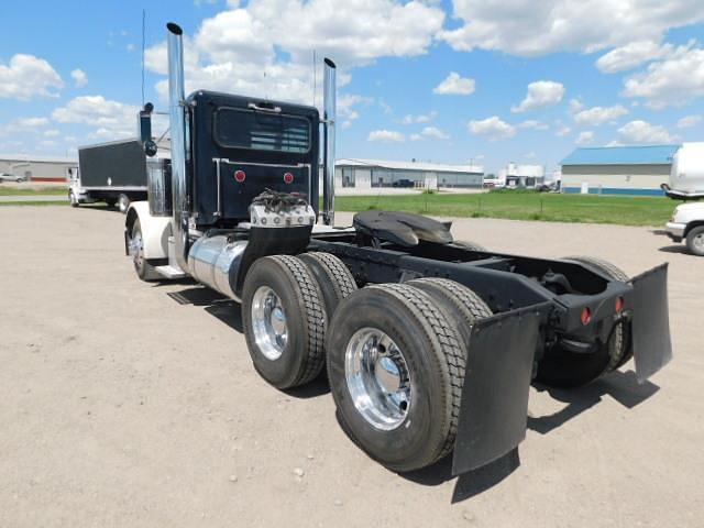 Image of Peterbilt 379 equipment image 4