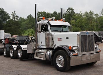 Main image Peterbilt 379