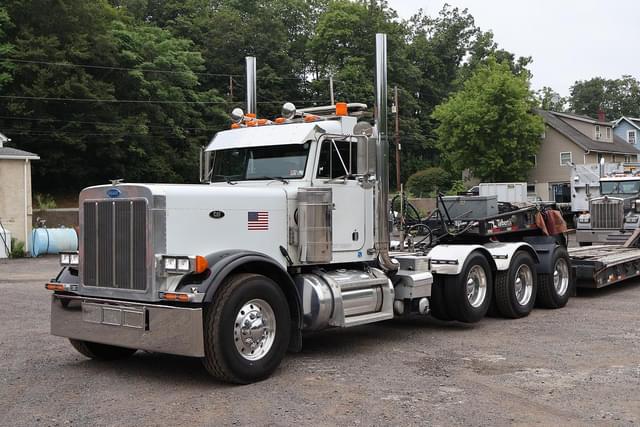 Image of Peterbilt 379 equipment image 1