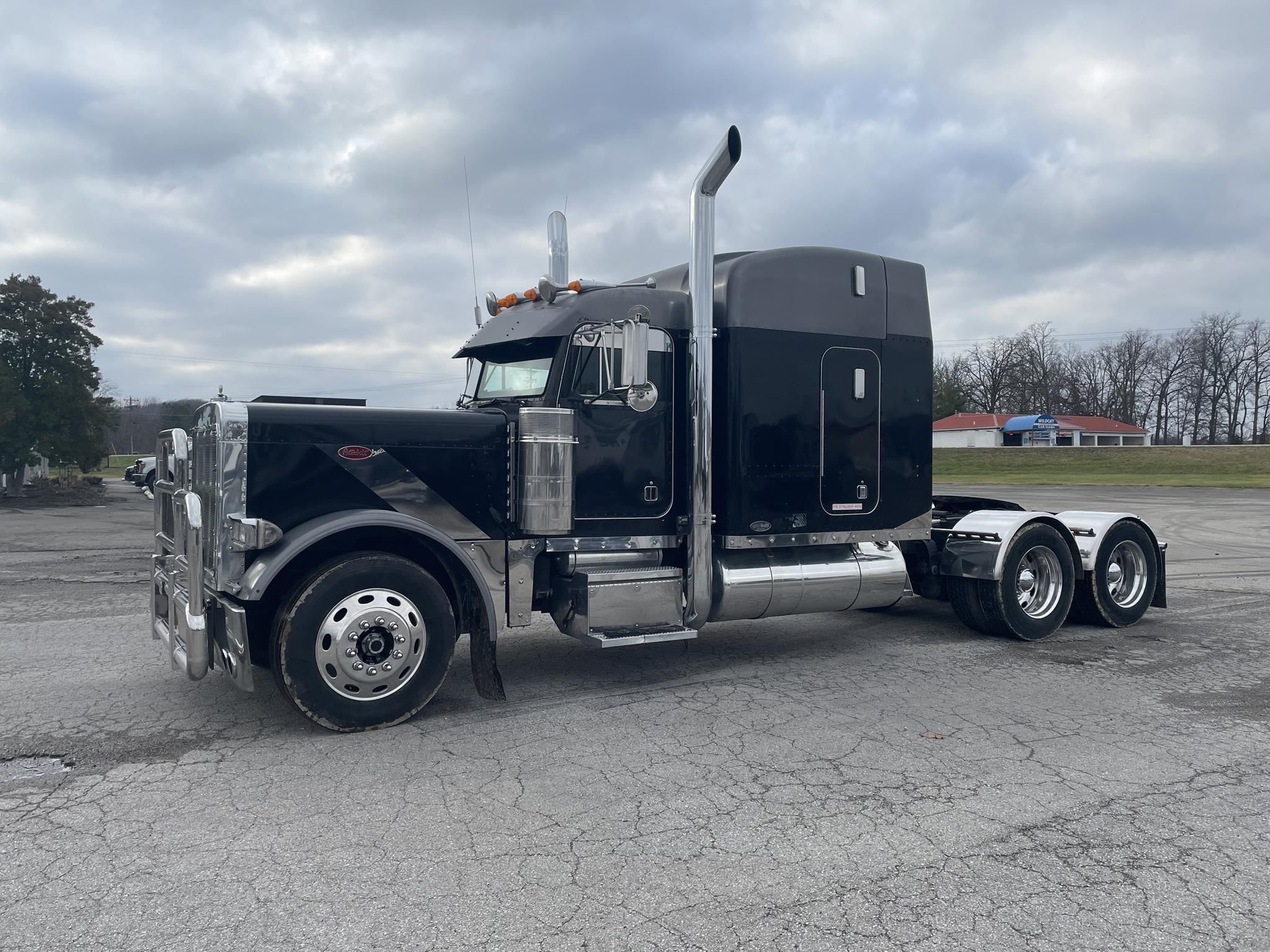 Main image Peterbilt 379