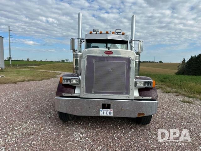 Image of Peterbilt 379 equipment image 2