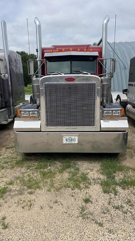 Image of Peterbilt 379 equipment image 2
