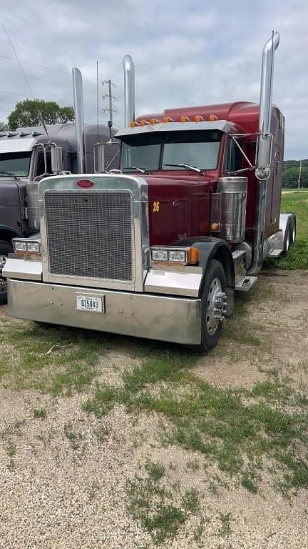 Image of Peterbilt 379 Primary image