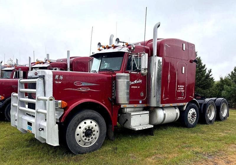 Image of Peterbilt 379 Primary image