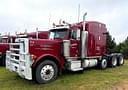 2001 Peterbilt 379 Image