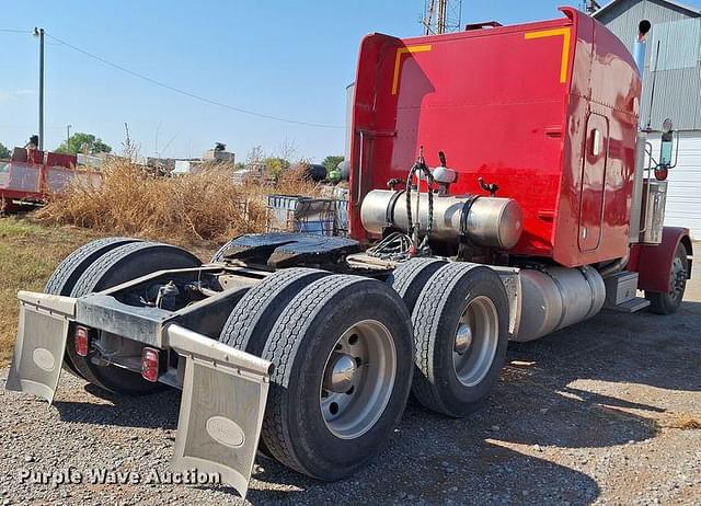 Image of Peterbilt 379 equipment image 4