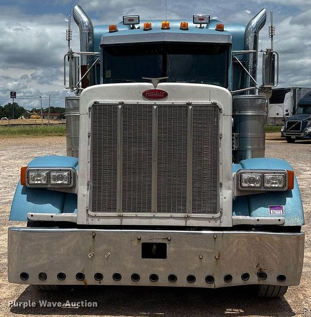 Image of Peterbilt 379 equipment image 1