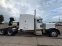 2001 Peterbilt 379 Image