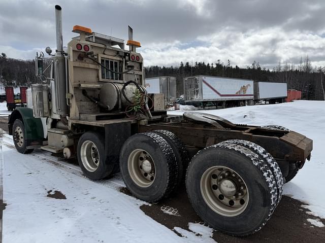 Image of Peterbilt 379 equipment image 2