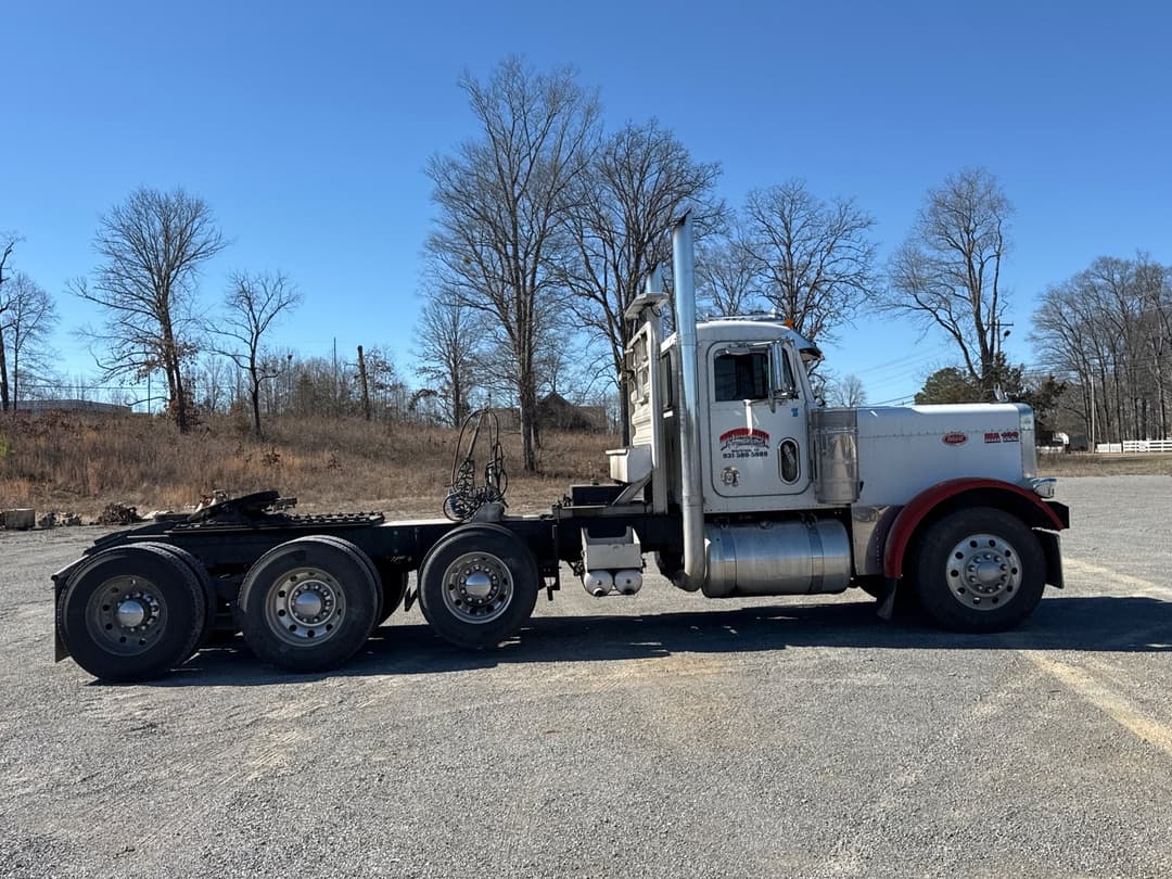 Image of Peterbilt 379 Primary image