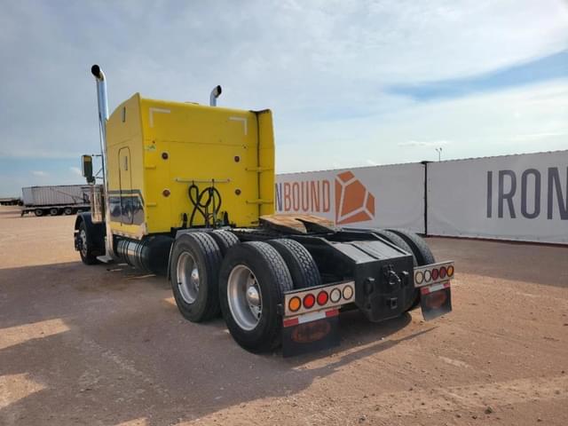 Image of Peterbilt 379 equipment image 2