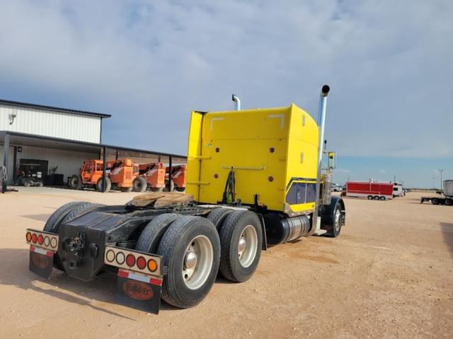 Image of Peterbilt 379 equipment image 4