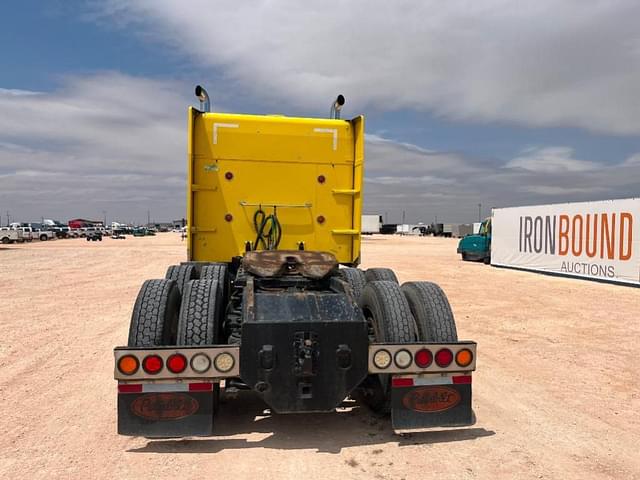 Image of Peterbilt 379 equipment image 3