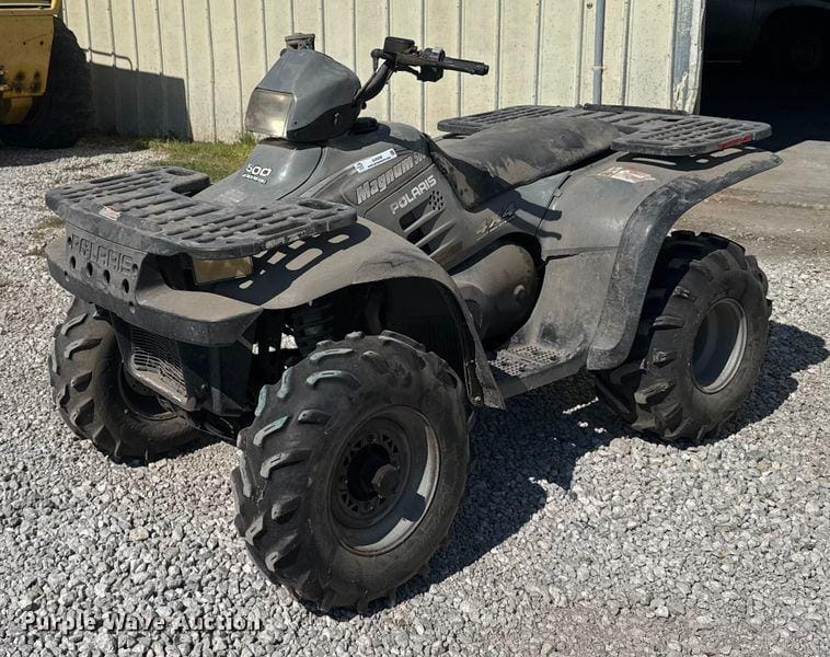 2001 Polaris Magnum 500 Equipment Image0