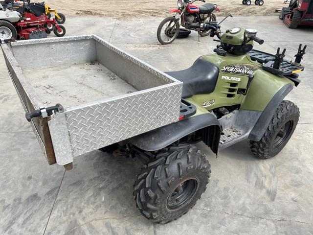 Image of Polaris Sportsman 400 equipment image 2