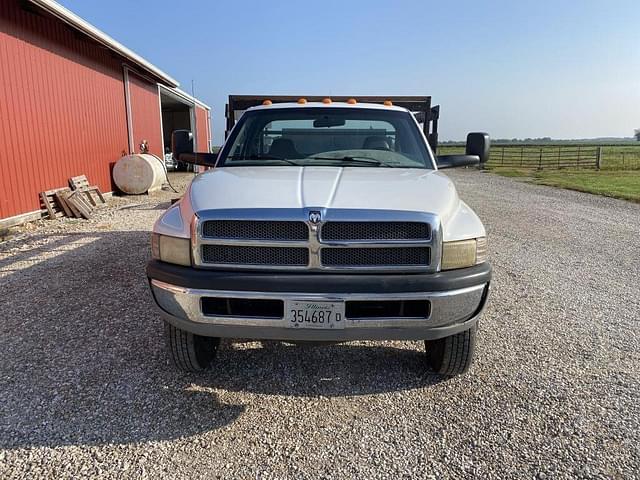 Image of Dodge Ram 3500 equipment image 1