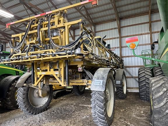Image of Ag-Chem RoGator 854 equipment image 3