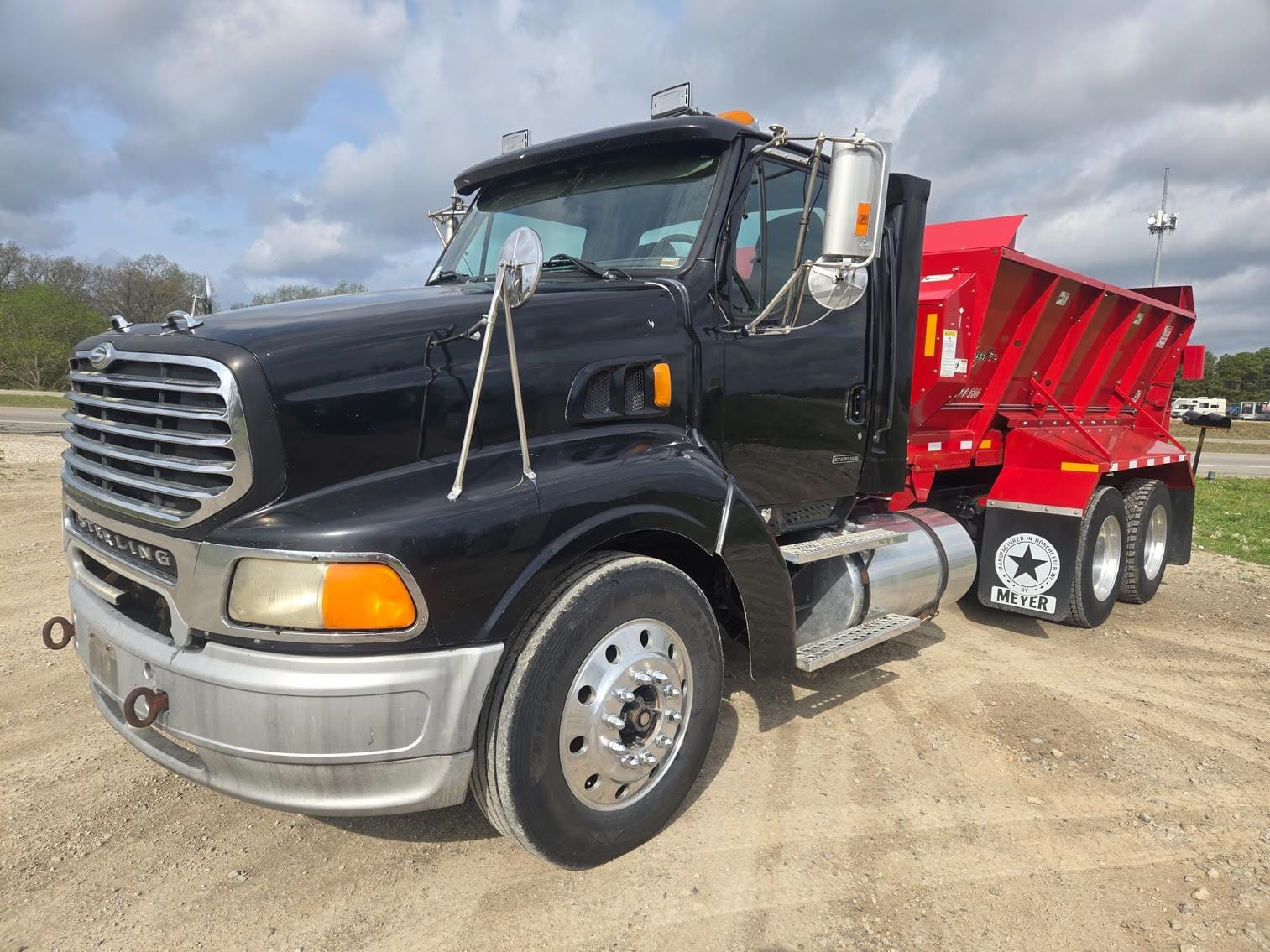 2001 Sterling A9500 Equipment Image0