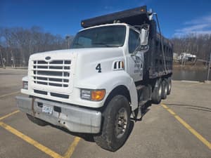 2001 Sterling L9500 Image
