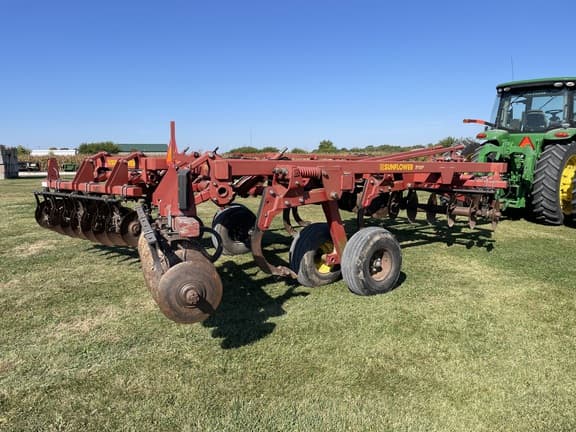 Image of Sunflower 4411 equipment image 3