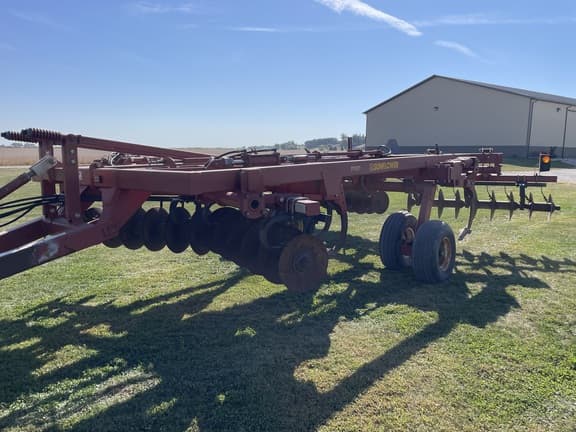 Image of Sunflower 4411 equipment image 2