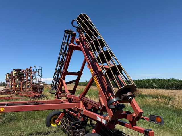 Image of Sunflower 7231 equipment image 3