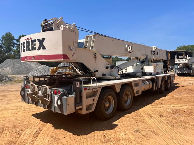 Image of Terex T-560 equipment image 3