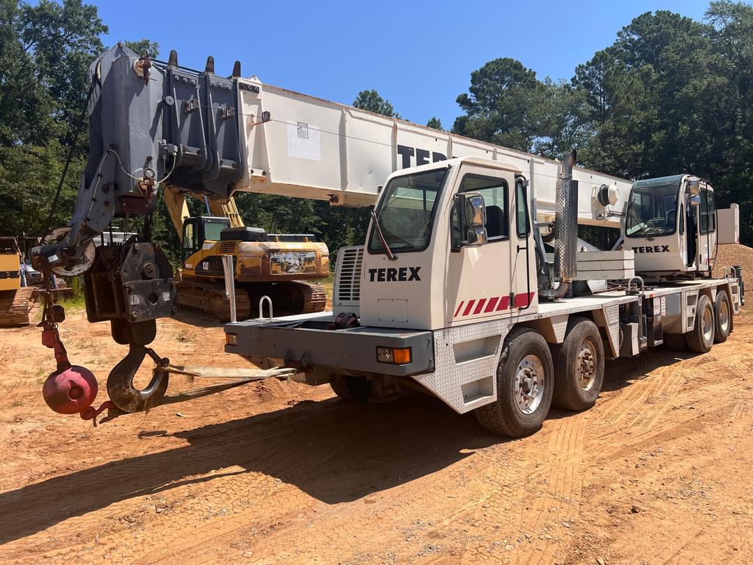 Image of Terex T-560 Primary image