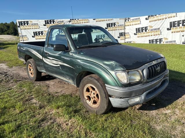 Image of Toyota Tacoma equipment image 2