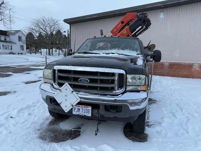 Image of Ford F-550 equipment image 4