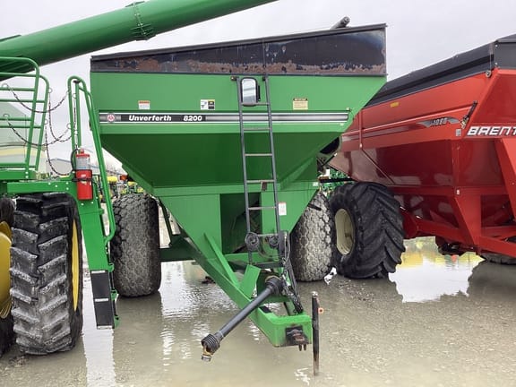 Main image Unverferth 8200