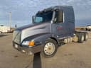 2001 Volvo VN Image