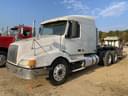 2001 Volvo VNL64T Image