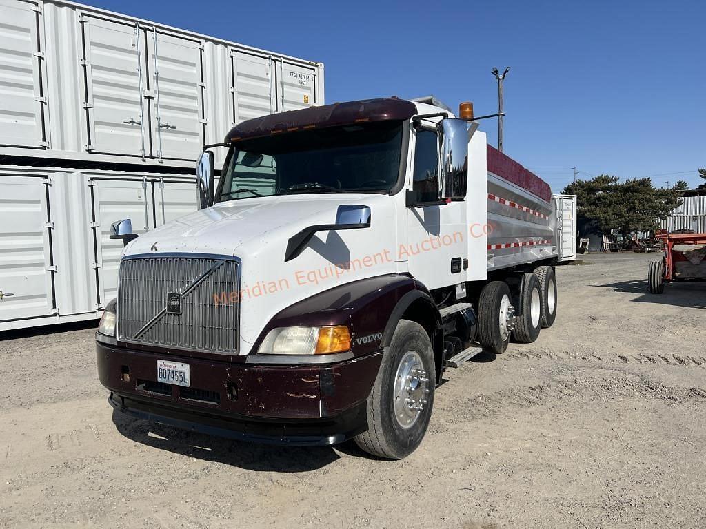 Image of Volvo VNM Primary image