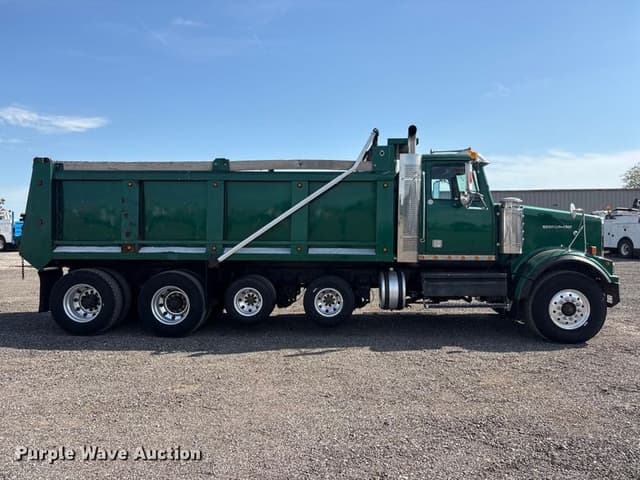 Image of Western Star 4900 equipment image 3
