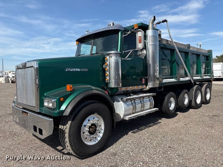2001 Western Star 4900 Equipment Image0