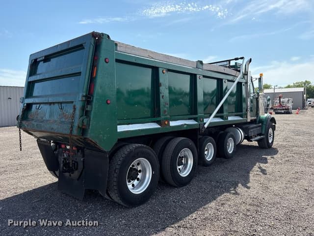 Image of Western Star 4900 equipment image 4