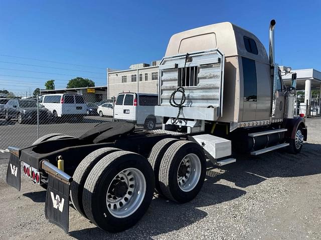 Image of Western Star 4964EX equipment image 2
