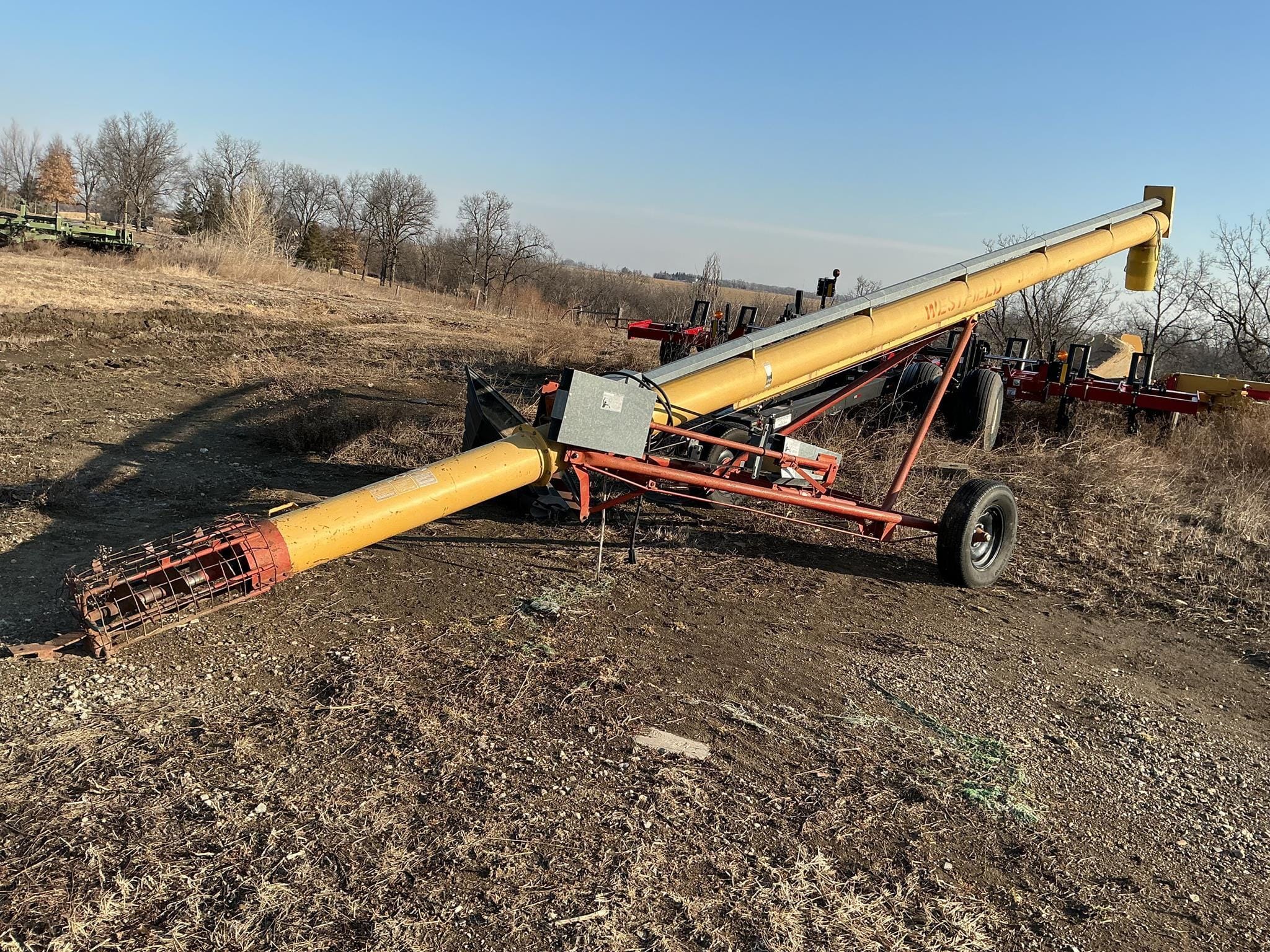 2001 Westfield J210-31 Equipment Image0